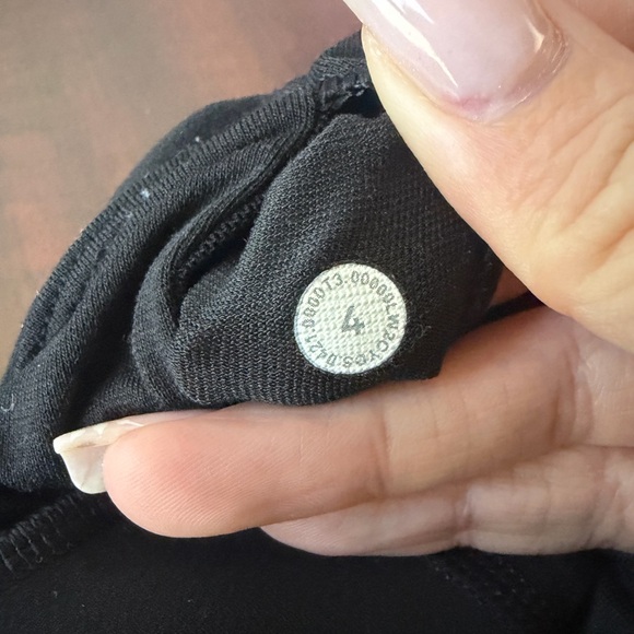 Lululemon Mesh High-Neck Longline Bra - Picture 3 of 5